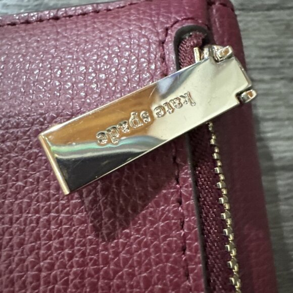 Kate Spade Darcy Clutch Wallet Wristlet Burgundy Maroon Leather - Picture 4 of 10